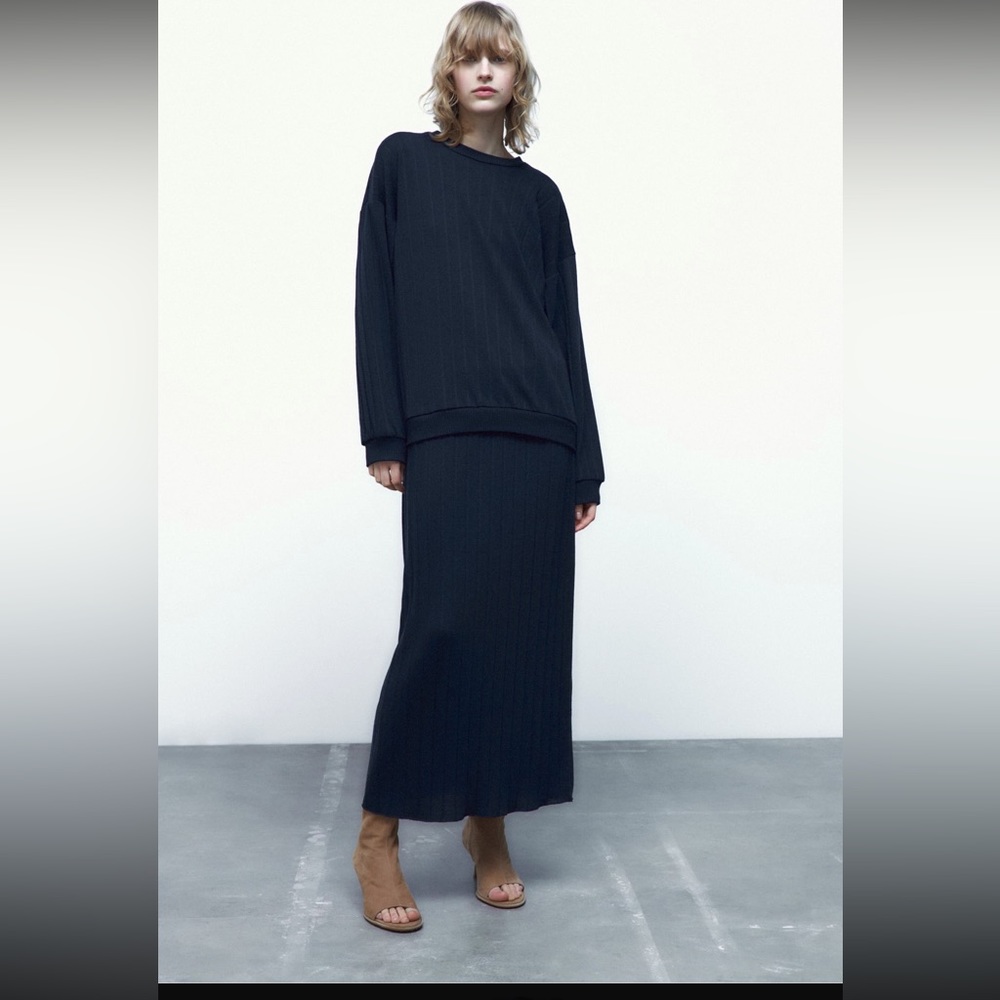 Zara sweater pencil skirt